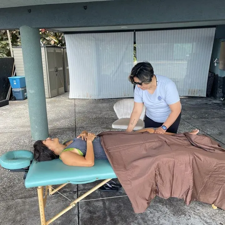 https://cdn.salonspotlight.com/photos/02H0wBNNE9KN44RbQBwh/5bf672cb-df92-4976-a0e1-fb1ea6a05dc6_720x720