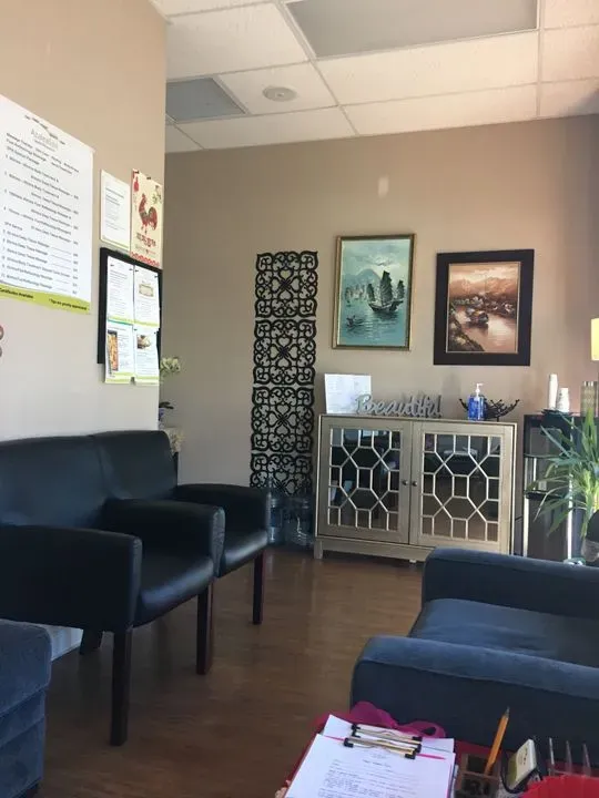 https://cdn.salonspotlight.com/photos/03smLejdD9DrP2TJnLqr/1b1b1f05-46e0-4aae-a2b0-212266e57e85_720x720