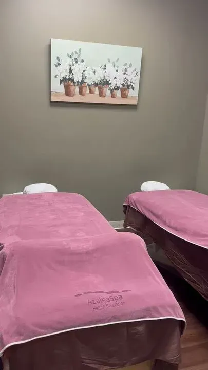 https://cdn.salonspotlight.com/photos/03smLejdD9DrP2TJnLqr/37258c3a-f52f-421b-8641-579a6640367d_720x720