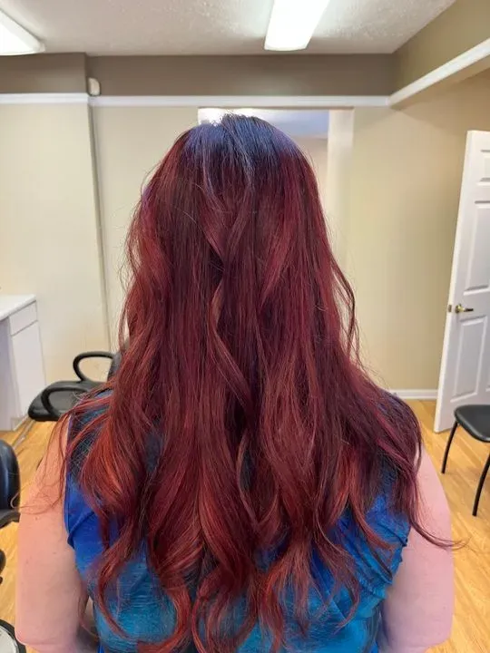 https://cdn.salonspotlight.com/photos/07LqfdpVfjVfMAARFYxu/0916176e-de58-4f19-9d01-48faa87b662d_720x720