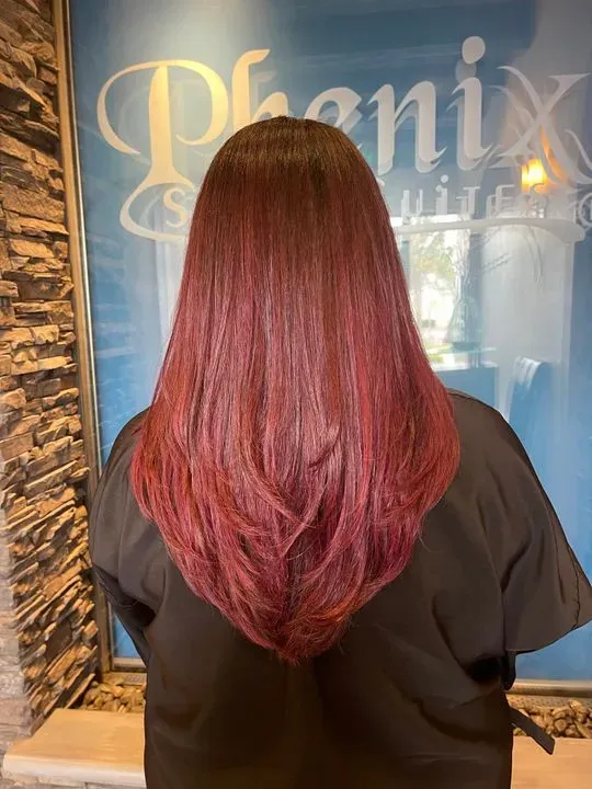 https://cdn.salonspotlight.com/photos/07oxIhuLaox6CH3rp3Bc/cc12e646-44cb-42f1-a753-d89e46aedfca_720x720