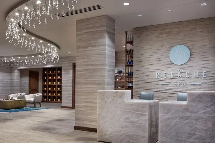 https://cdn.salonspotlight.com/photos/0H85riyXrFyTJbgbZeLU/0d1a3580-1b18-4132-8981-60e00cb28883_720x720