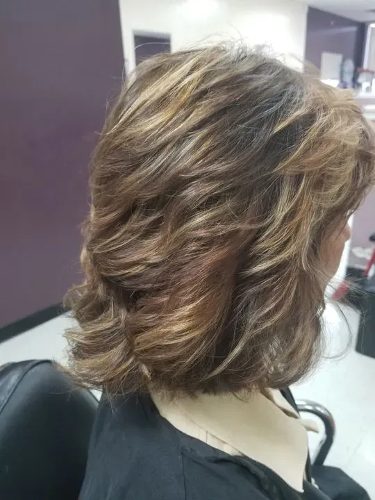 https://cdn.salonspotlight.com/photos/0Q4lynEO3dr7PILBE5Bb/163d6395-c097-4b80-9bbd-8fea975bff1c_720x720