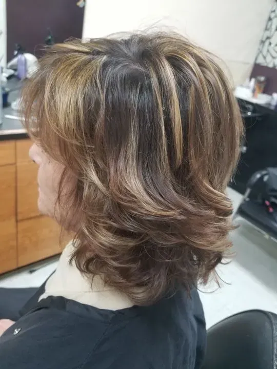https://cdn.salonspotlight.com/photos/0Q4lynEO3dr7PILBE5Bb/4f4b4c09-47c6-433a-9573-eb70fc201ff0_720x720