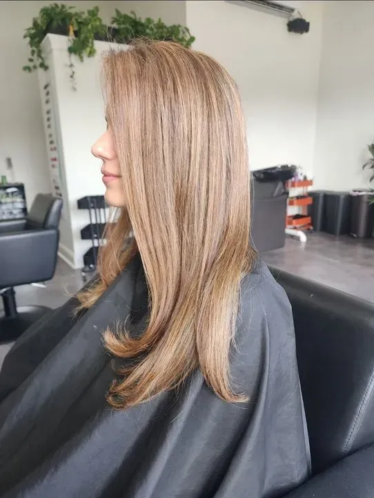 https://cdn.salonspotlight.com/photos/0SmqcCY0745Qdl5HBSKT/0403d455-d3ad-4478-b50a-f756fb988e86_720x720