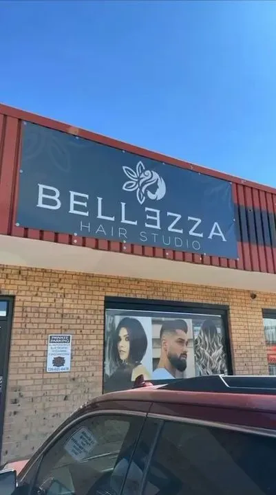 https://cdn.salonspotlight.com/photos/0V4HecxYjLZuNxifzZYh/a642b8a4-3a7d-488c-9eb3-3bf11d8083be_720x720
