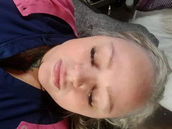 https://cdn.salonspotlight.com/photos/0Vfe687oQqZo58DylZz9/5d8d2289-1b4c-460d-9e7a-1f0032a3815a_720x720