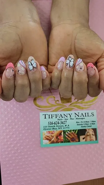 https://cdn.salonspotlight.com/photos/0W6b9CQP8mklP1PKJ988/11b91078-e6ab-43af-a116-40fd672ee86a_720x720