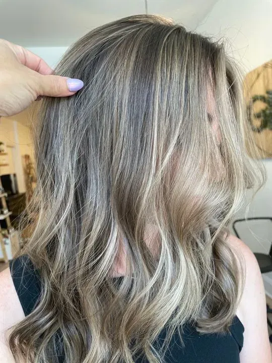 https://cdn.salonspotlight.com/photos/0YtG0PtLJe6iubHmbHes/4049810b-a7e6-403a-988e-e1222b4b6e17_720x720
