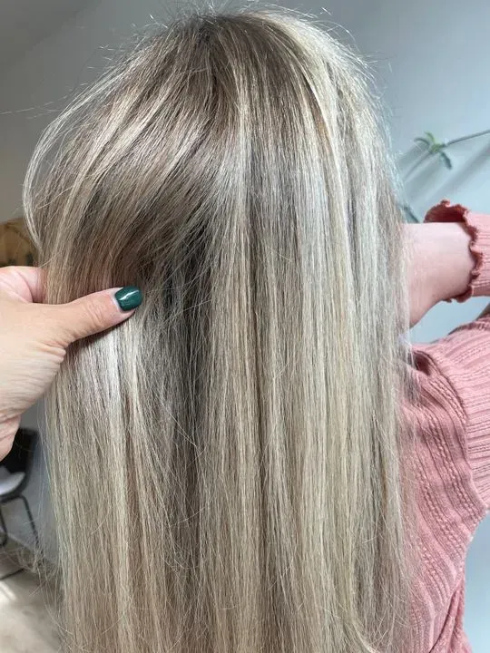 https://cdn.salonspotlight.com/photos/0YtG0PtLJe6iubHmbHes/a5ed89a8-1817-4d35-bc45-3df6079a6884_720x720