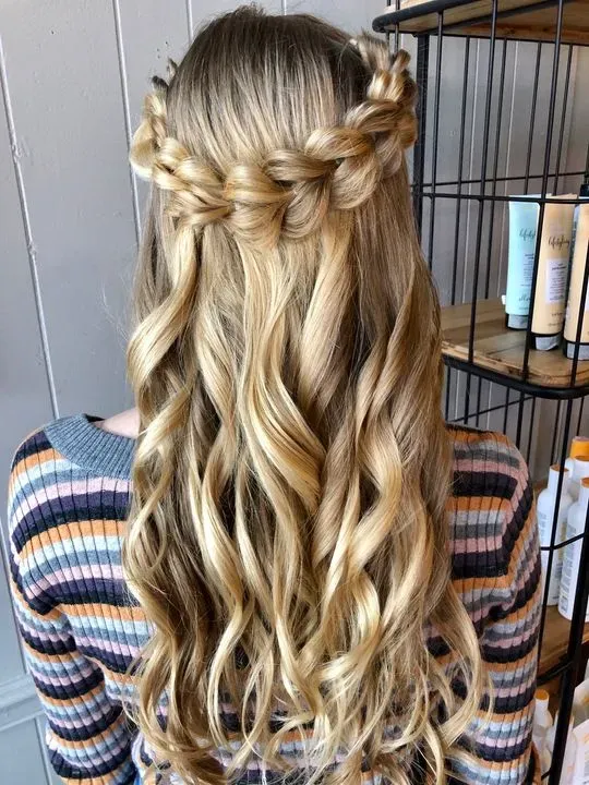 https://cdn.salonspotlight.com/photos/0ZEnaNEWOXev3kYXshew/102e3e0a-6647-49b1-8d22-4dc1ab7f8703_720x720