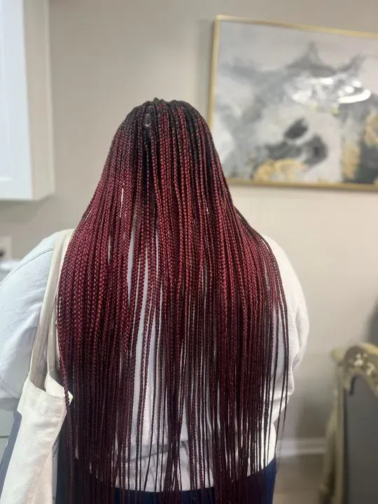 https://cdn.salonspotlight.com/photos/0c4Ev1zMJZ5C9IMtqj20/9f6521d6-93bd-4cfc-9a87-847f2b6861bd_720x720