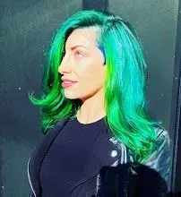https://cdn.salonspotlight.com/photos/0dTp4ep4MPwsiDtVXbmo/7baf4455-fe79-4dd3-8d83-db930cb214d2_720x720