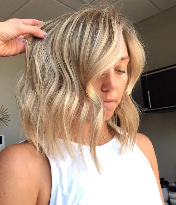 https://cdn.salonspotlight.com/photos/0f8STg3aVwF2qKakU03n/90254250-2b83-4835-bdfd-db1d4d107bdb_720x720