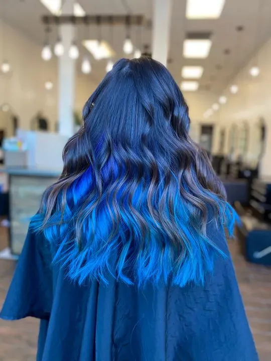 https://cdn.salonspotlight.com/photos/0it7swqqKFe8P834rpi8/b4827dbe-a84c-400e-b66d-a46466531994_720x720