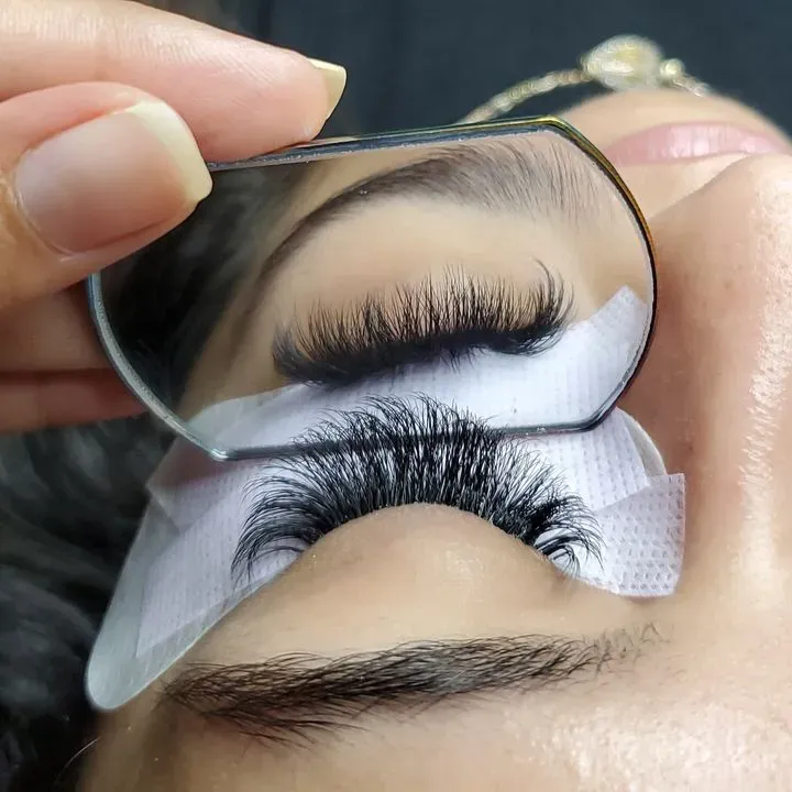 https://cdn.salonspotlight.com/photos/0mt4GScQEICfKHoCUkYu/81e62749-8615-4716-bd3e-3339b262be09_720x720