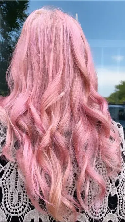 https://cdn.salonspotlight.com/photos/0on5apU89hGVFLe1E0xA/abd8b1aa-143f-4524-8bbd-941494f836ef_720x720