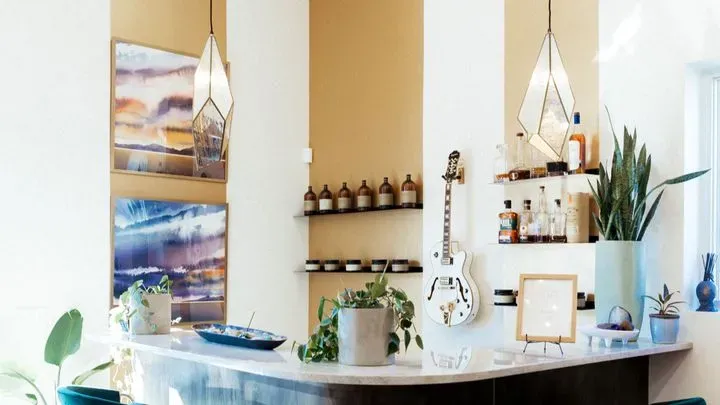 https://cdn.salonspotlight.com/photos/0orGHfufEdwZnGrXCP0n/ef367701-f38f-46da-884d-94defd183280_720x720