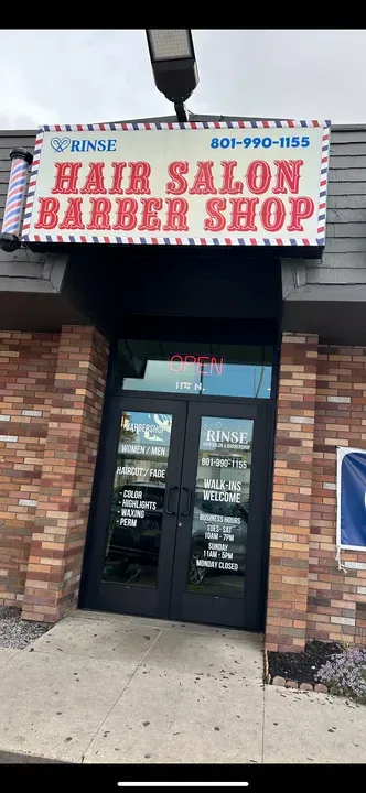 https://cdn.salonspotlight.com/photos/0r4pZjy7fDoKHP1aT9D9/36b5402e-87ae-4255-8c67-70a43ce2187c_720x720