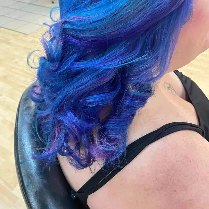 https://cdn.salonspotlight.com/photos/0vo18nXiXV4Lh3NWh6az/b7f82f81-18ec-4ac7-9017-2500e1955abe_720x720