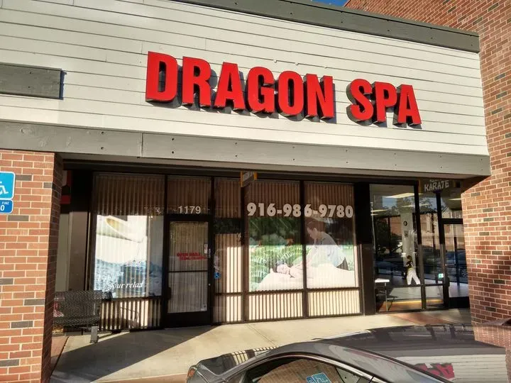 https://cdn.salonspotlight.com/photos/0w52bY0FEQ16Oj95ItqI/ffb0239b-edd1-44c7-953a-7450612a7a8f_720x720
