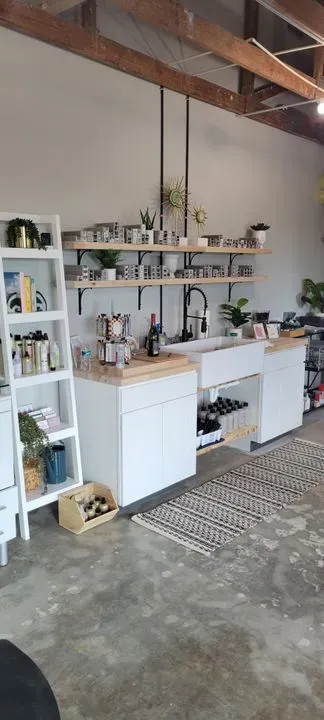 https://cdn.salonspotlight.com/photos/0xETrGCHKJ5ctPEr0Nr5/9c7d997d-e80f-41b4-a42a-39a6aa7f4df9_720x720