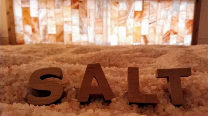 https://cdn.salonspotlight.com/photos/176GDAPbD16fc9ePz4zW/ad0332cc-69ae-4fdc-bc76-a211942d1995_720x720