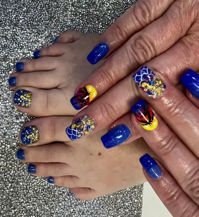https://cdn.salonspotlight.com/photos/178ph7UAnVFrO1xEkIOu/be351ef7-680d-4648-bbcd-8879b988f8de_720x720