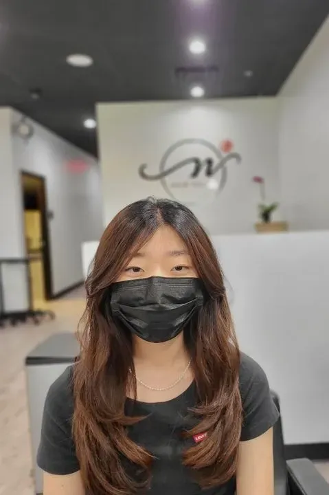 https://cdn.salonspotlight.com/photos/19OKeLf3yiRUOKHCcNRq/365f297c-c85b-4602-adc5-d9710d6ef51b_720x720