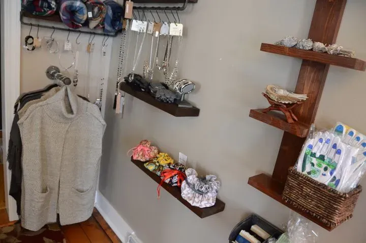 https://cdn.salonspotlight.com/photos/1Ar89E3FCyNlPAONtye8/dae607d0-0103-4638-88b2-41a1a4074821_720x720