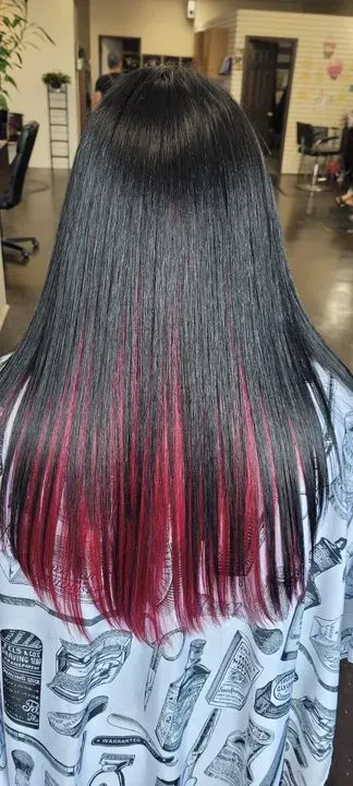 https://cdn.salonspotlight.com/photos/1Eu4XxwA1WCULKOejibl/c6ccfc65-56e3-4e00-96c4-f2f7fa6c5ef5_720x720