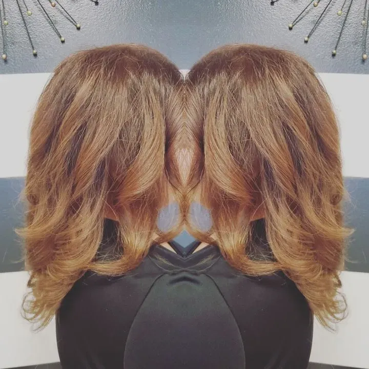 https://cdn.salonspotlight.com/photos/1KFjKA917tIOKaXfljd5/f6246ac7-0d46-470d-aca5-32e4705c06c4_720x720