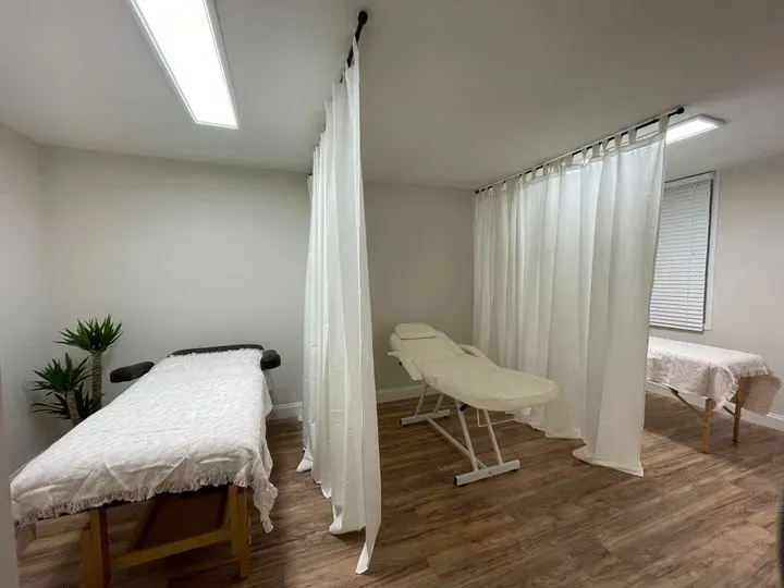 https://cdn.salonspotlight.com/photos/1MXXyHxOwBeNmGp1wUYv/8b6ce64b-7e20-447c-8145-775787642e08_720x720