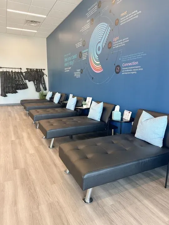 https://cdn.salonspotlight.com/photos/1MoywjwJaUBsZffTXdoU/2b2b99ca-b7ef-4809-aad8-39d655d91690_720x720