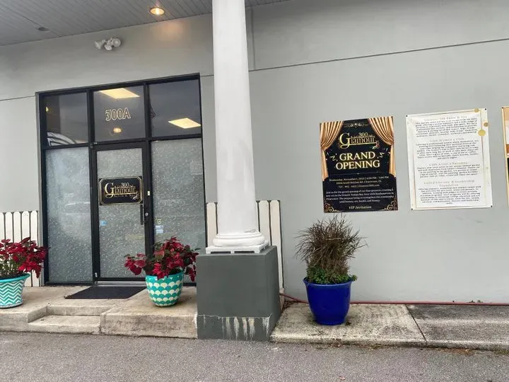 https://cdn.salonspotlight.com/photos/1Qg5go1gbAkV9NQ7vzVc/8ecf3d72-05b0-4ede-a8cd-1b4f777d589d_720x720