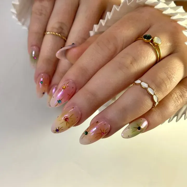 https://cdn.salonspotlight.com/photos/1S6Tasxx5MXjo3yAr5pB/c1228336-8369-43fe-a976-1791f2d45fe4_720x720