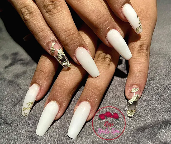 https://cdn.salonspotlight.com/photos/1Th3HkNWFjP11fsh2Q2T/95f861f9-2aeb-418c-8e54-9f934aec92bd_720x720
