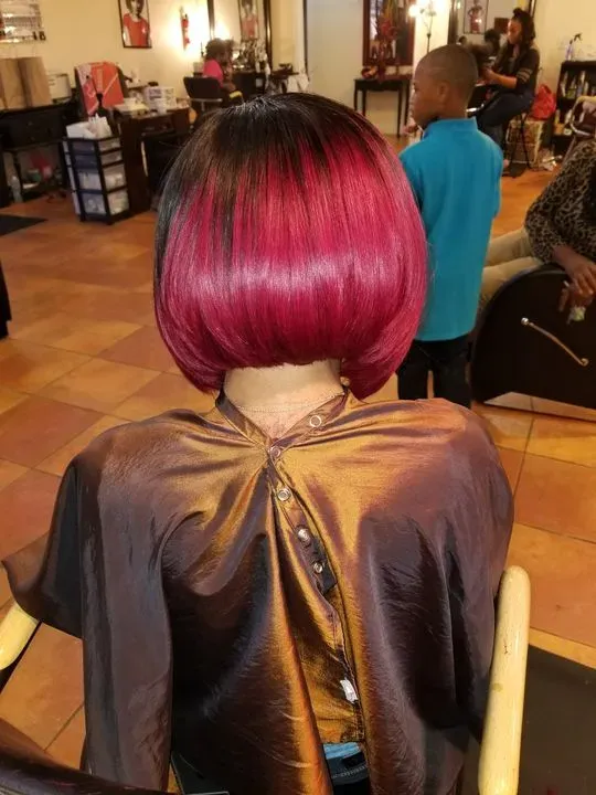 https://cdn.salonspotlight.com/photos/1UmlUkdidxtr9NROtV74/dcc40262-acca-4a47-96d7-7b64ee001077_720x720