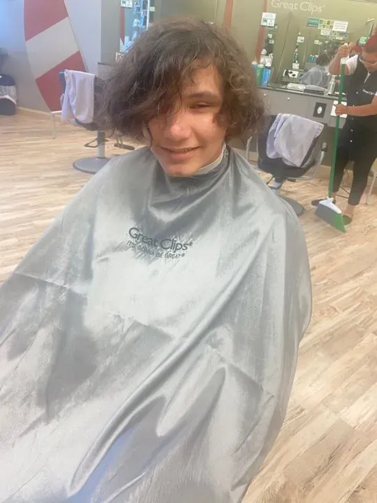 https://cdn.salonspotlight.com/photos/1cttPta5ywpRf6AJXNWG/4e7499d0-4d30-4f88-aa7f-de7503e5f9e6_720x720