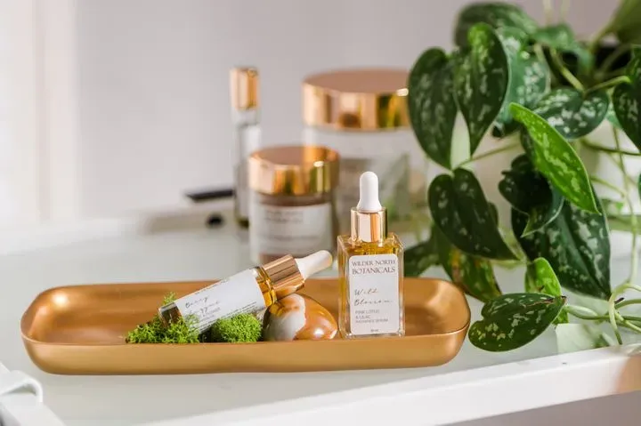 https://cdn.salonspotlight.com/photos/1k8Nibuhleo3CCX7ROC2/a2fa04c9-341a-44d1-a3e5-46b578db037c_720x720