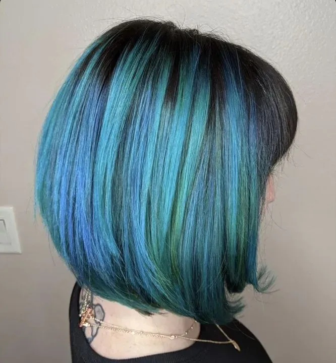 https://cdn.salonspotlight.com/photos/1l8eseszru3ZJJSWwYle/a0d40659-e70b-4d21-8bff-78d946e78c48_720x720