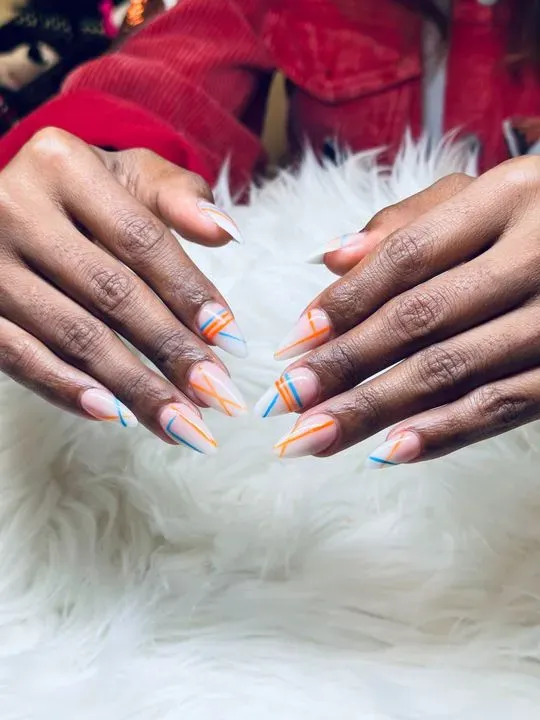 https://cdn.salonspotlight.com/photos/1nwyjaxyRTLWxmRVFY8Y/eceac3d2-a213-48bb-a9a5-d16a55106073_720x720