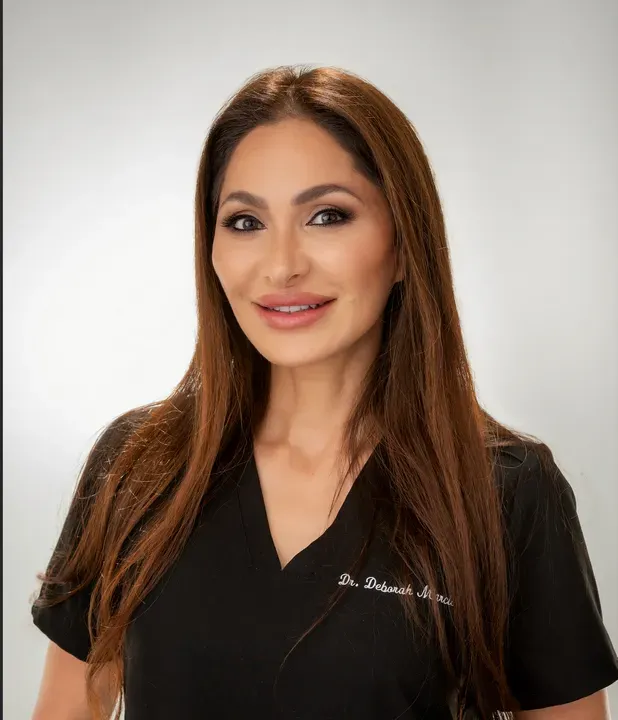 https://cdn.salonspotlight.com/photos/1oMttFklXqKTaQit8Hye/de7b3186-5cc0-4e65-9bea-ebedb78656fe_720x720