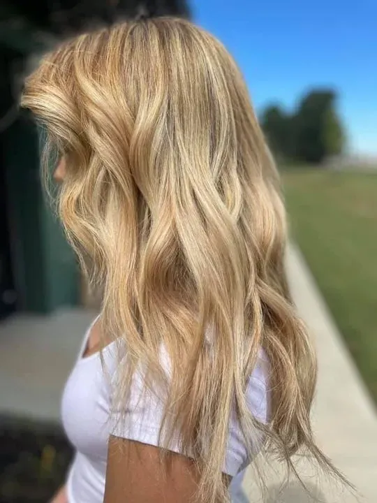 https://cdn.salonspotlight.com/photos/1qG8Mi36Bwucv95jMgVm/8873f2a3-f033-499c-aeb1-f7d9968b669c_720x720