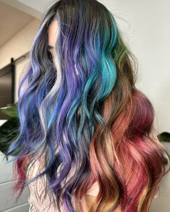 https://cdn.salonspotlight.com/photos/1rcGiEbC1kwjcKHgjgQy/decf28b2-ddae-4508-9f1d-27f55f8b8ac2_720x720