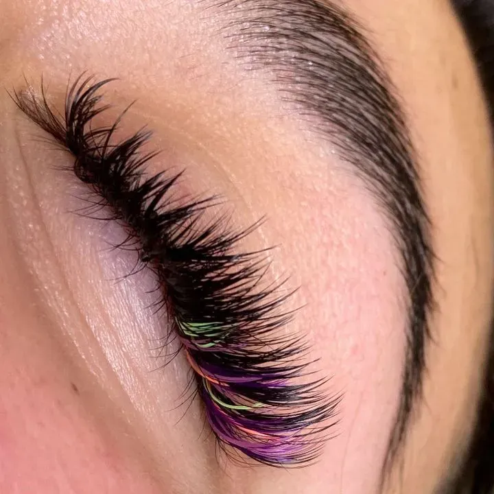 https://cdn.salonspotlight.com/photos/1wBibcwPvAv1dYsvgrzo/072f18f8-5ce2-4299-84b9-1523710ea67c_720x720