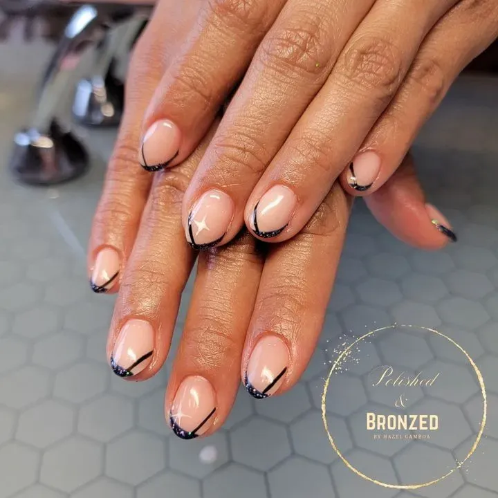 https://cdn.salonspotlight.com/photos/1wXFrsgLBwLBcVgs2gUV/5e6423a9-6cf1-4b39-ae23-06fd2b237b2e_720x720