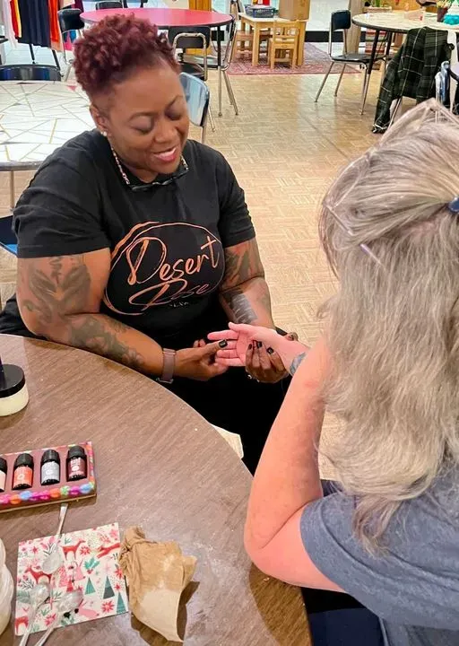 https://cdn.salonspotlight.com/photos/1wcrmebKcpuGzkAxtLwi/5fded787-f4f2-4499-ac45-88ad64f60afc_720x720