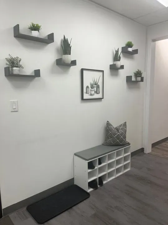 https://cdn.salonspotlight.com/photos/1z21TctlPG8EPWIXBAmG/dcd7d046-53e5-43b7-a940-2c7bbe495b4e_720x720