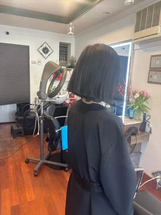 https://cdn.salonspotlight.com/photos/22RrYZyMAuGG09Uficdh/be9e6ee1-f8ca-4d72-a187-c3e99af38f81_720x720